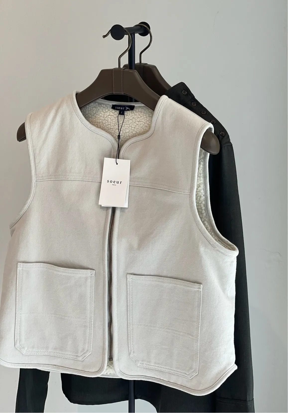 CONNOR VEST - white